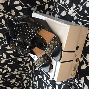 Dolce Vita Sandals - Rowdy - Black Leather Size 8.5 Women's